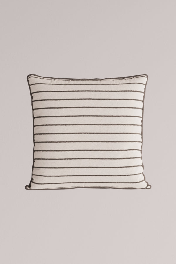 Stripe 50x50 Kare Kırlent